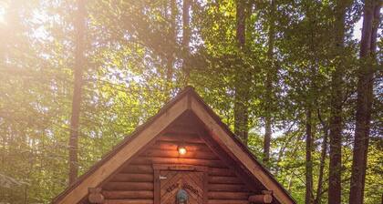 The Pioneer | Real Covered Wagon | King Bed & Bunk