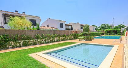 Passeig del Mar - House for 4 people in Cambrils