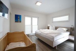 4 Schlafzimmer, Schreibtisch, kostenloses WLAN