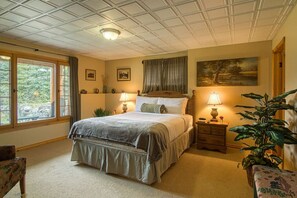 3 chambres, fer et planche à repasser, Wi-Fi gratuit, draps fournis