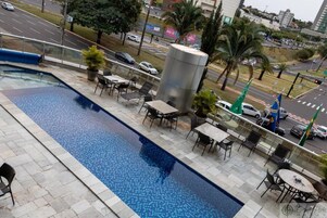 Outdoor pool, sun loungers