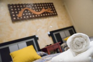 2 bedrooms, soundproofing, travel crib, WiFi