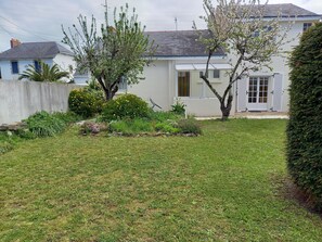 Exterior - Town house 200m from all amenities, center, port, train station, park... (Le Croisic)
