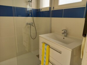 Douche, papier toilette