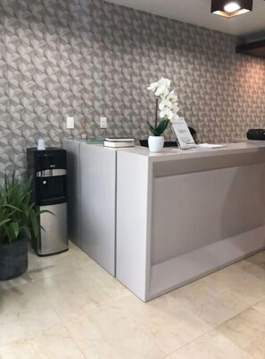Lobby - Quiet Modern Apartment With Nice View Roof top Pooland gym (Stgo)