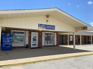 Front of property - Scottish Inns Jonesboro AR (Jonesboro)