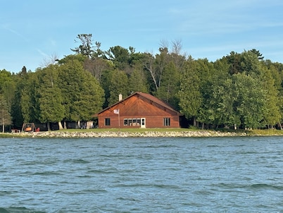 The Sniderhaus with beautiful sunsets and trails nearby.  A large dock. 