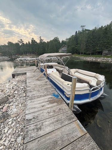 The Sniderhaus with beautiful sunsets and trails nearby.  A large dock. 