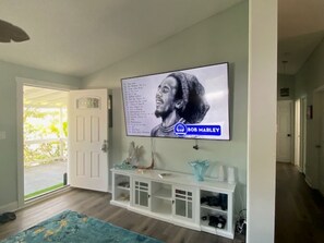 Interior - Breathtaking views within a tropical paradise-and just 10 minutes from the beach (St Croix)