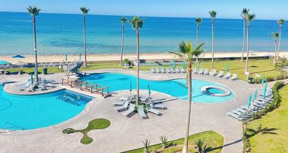 Beachfront Newly Remodeled Luxury Condo-Sonoran Spa W 410 -3BR 2 BA Next to pool