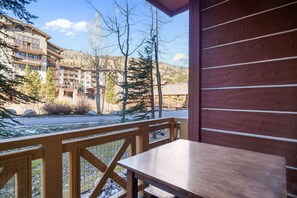 Outdoor dining - Tucker Mountain 2 Bedroom Condo #103 by RedAwning (Copper Mountain)