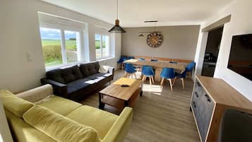 Televisión, chimenea