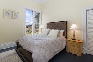 4 habitaciones, escritorio y wifi gratis 