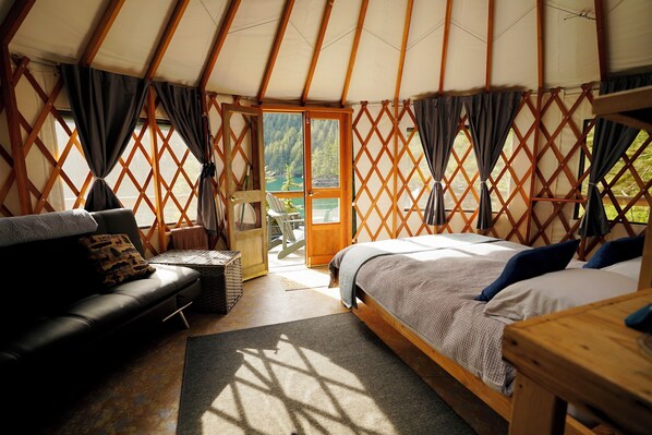 1 habitación y ropa de cama 