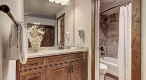 Shower, towels - Mountain Plaza 3 Bedroom Condo #607/609 by RedAwning (Copper Mountain)