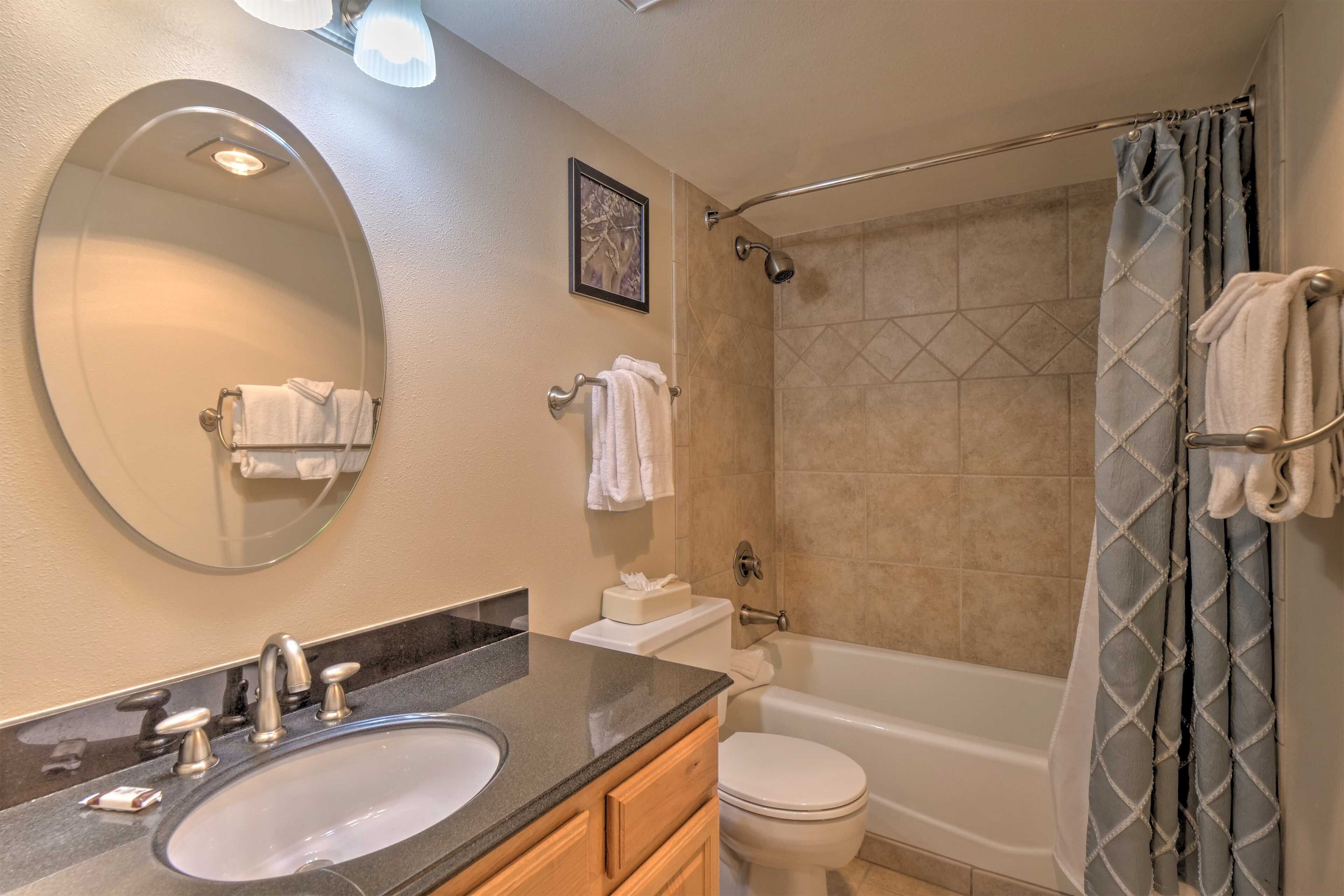 Shower, towels