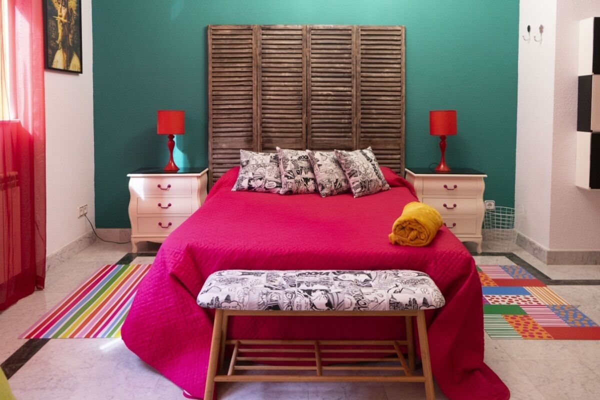 1 dormitorio, tabla de planchar con plancha, wifi y ropa de cama
