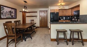 Dining - Mountain Plaza 2 Bedroom Condo #404/406 by RedAwning (Copper Mountain)