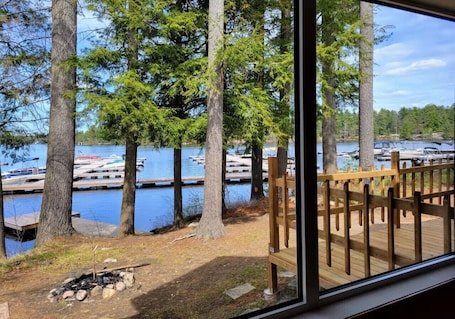 Property grounds. Lakefront Muskoka Beautiful Cottage