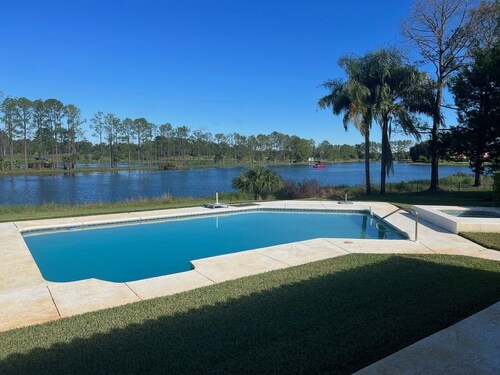 SWISS 24 - Lake Stephanie