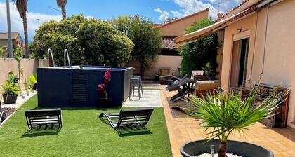 Jolie Villa au Coeur du Village et Proche des Plages
