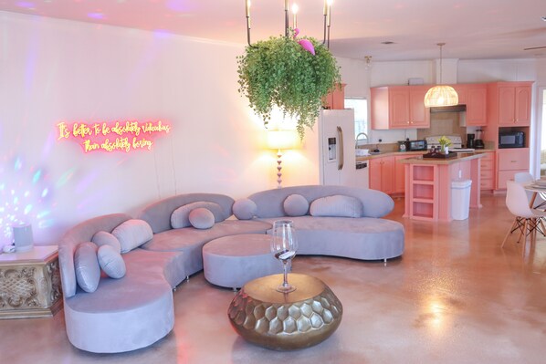 スマートテレビ、ステレオ