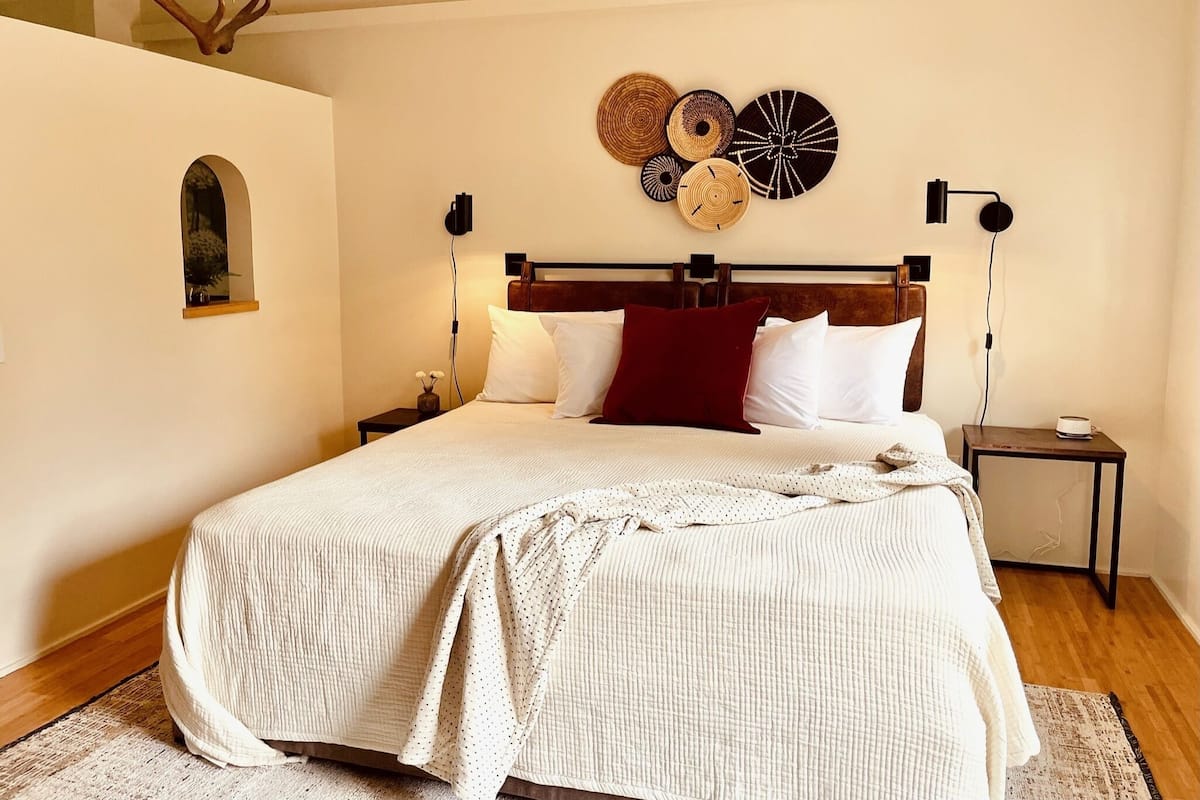 Comfort Room, 1 Katil Raja (King), Fireplace | Ruang kerja komputer riba, Wi-fi percuma, dihias secara berasingan 