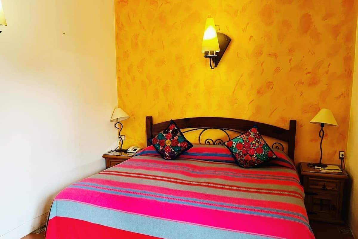 Superior Double Room | WiFi (free), individually decorated, individually furnished, bed sheets