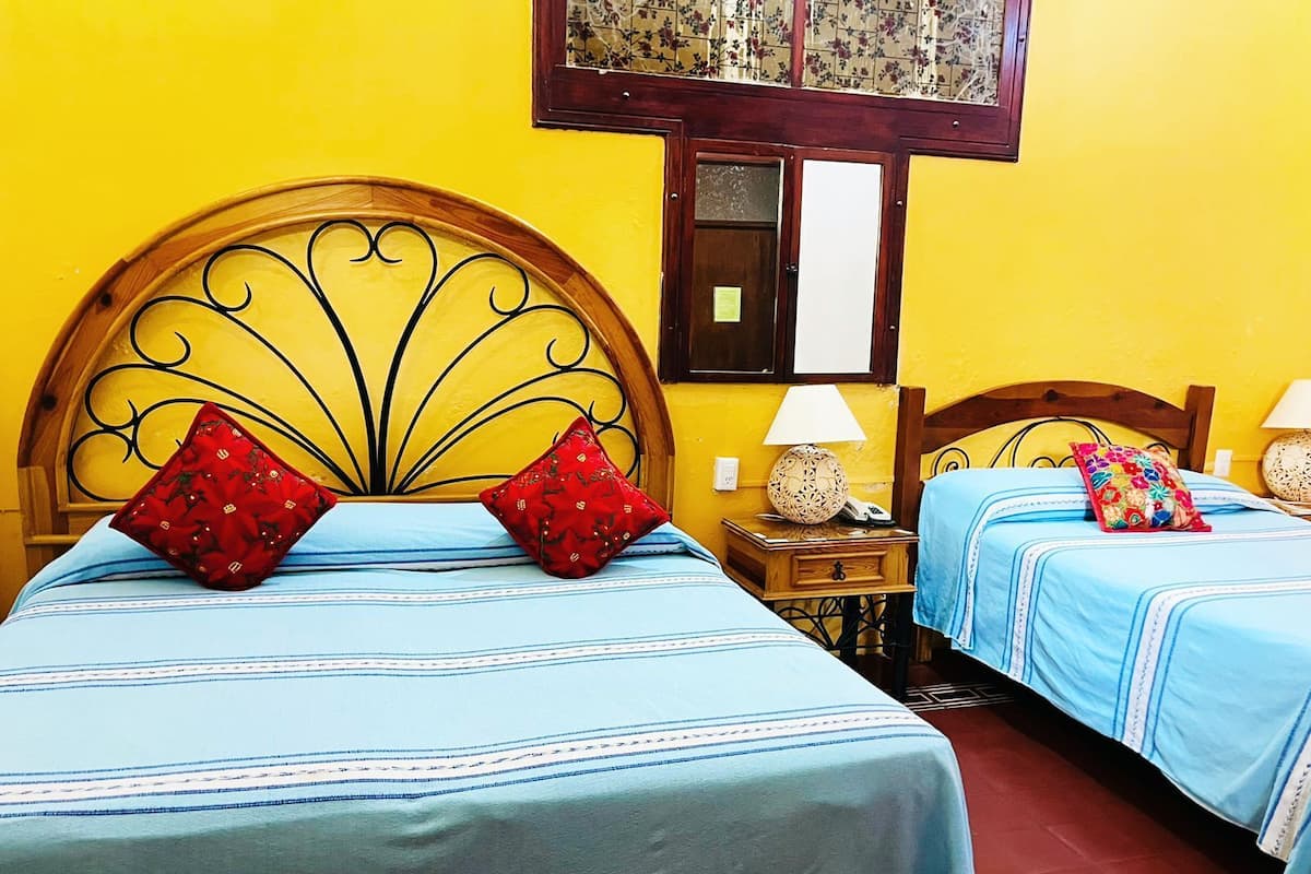 1 habitación, decoración personalizada y muebles diferentes