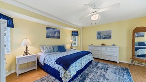 3 bedrooms, desk, iron/ironing board, free WiFi