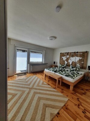 2 Schlafzimmer, Bügeleisen/Bügelbrett, Bettwäsche