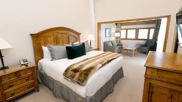 Suite, 3 Bedrooms | 3 bedrooms, desk, laptop workspace, free WiFi