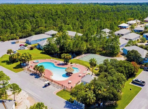 Outdoor pool, a heated pool