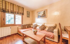 TV, fireplace - Rural house touching the garraf natural park (Can Mitjans)