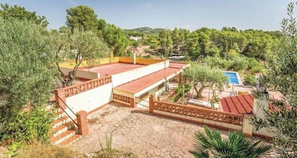 Rural house touching the garraf natural park