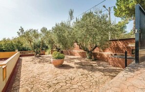 Property grounds - Rural house touching the garraf natural park (Can Mitjans)