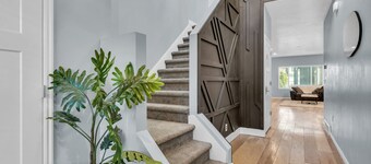 LOCATION!  HUGE MODERN HOUSE 3BA/3BR BLUFFDALE