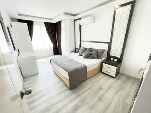 Habitación doble estándar | Ropa de cama de alta calidad, wifi gratis y ropa de cama