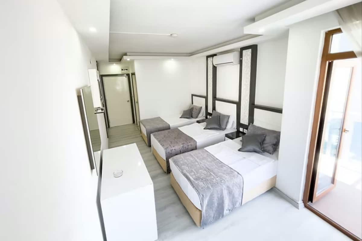 Standard-Dreibettzimmer
