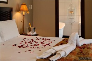 Front of property - EMN Expresss (Istanbul)