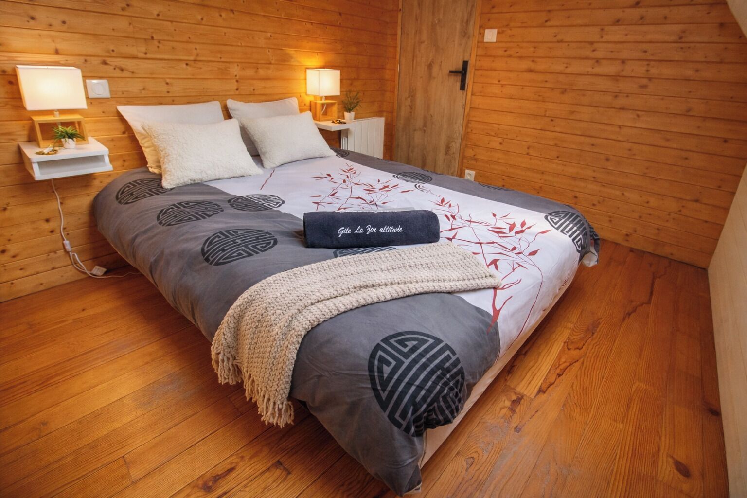 4 Schlafzimmer, Bügeleisen/Bügelbrett, kostenloses WLAN, Bettwäsche