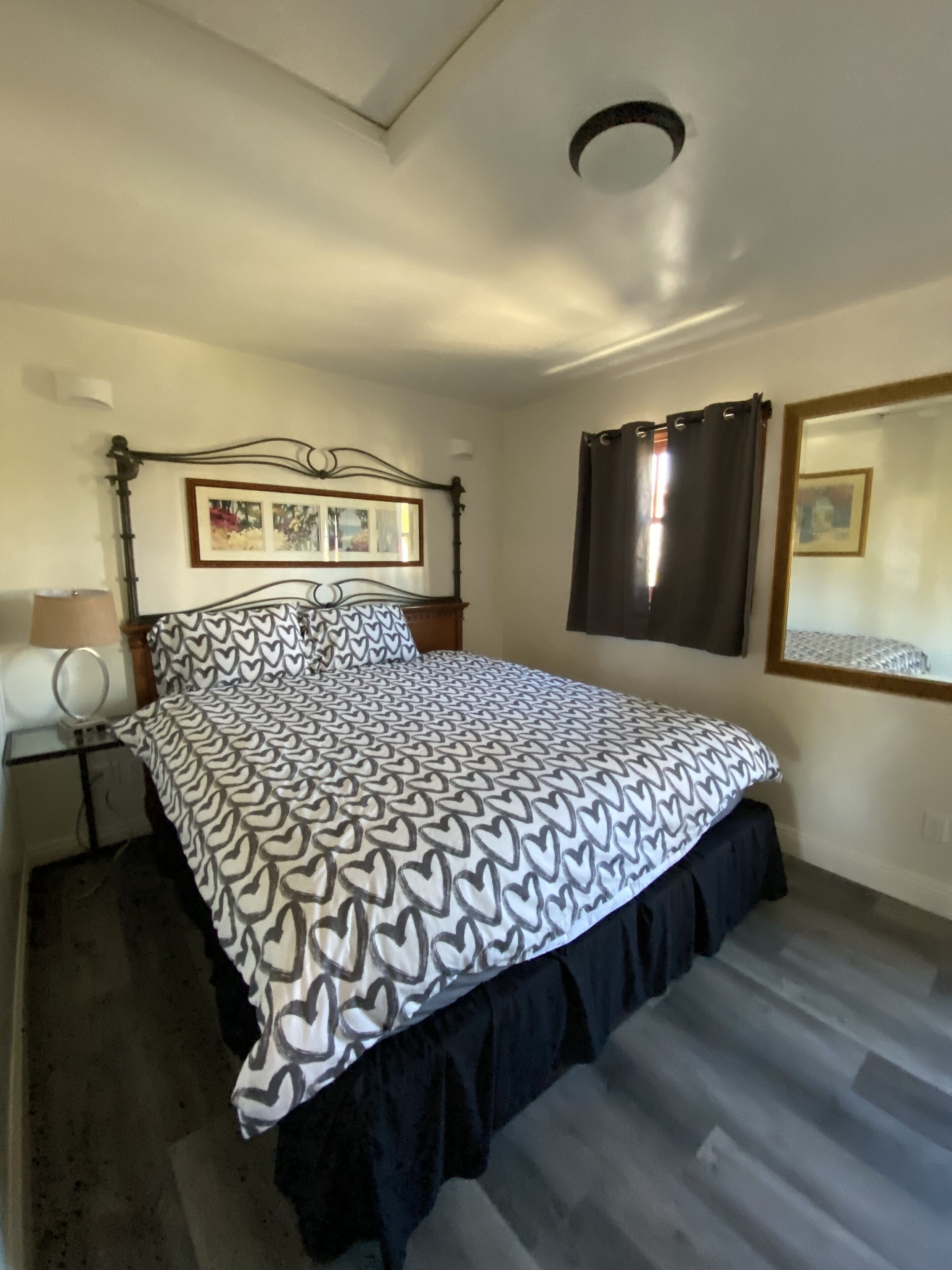 Premium bedding, individually decorated, individually furnished, desk