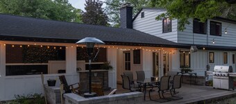 Shea Oaks Getaway; Lake Geneva Private Heated Pool