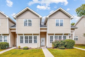 Exterior - The Clubhouse Summary (Southern Pines)