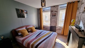 2 soverom, strykejern/-brett, reiseseng for barn og wi-fi