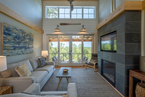 Stunning New Home at Sky Hawk Ridge, a 185-Acre Refuge ONE MILE to Buffalo River
