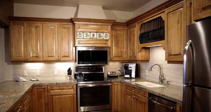 Deer Valley Two Bedroom Loft Suite with Easy Access to all Park City has to Offer 2 Condo by RedAwning