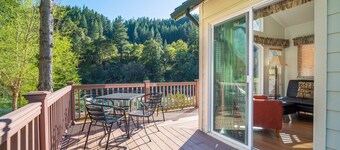 Strawhouse Resorts on the Beautiful Trinity River