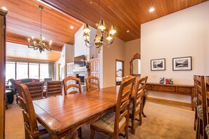 Casa geminada, 5 quartos | Opções para refeição