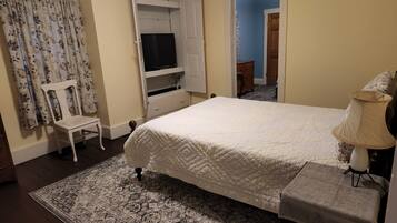 4 bedrooms, WiFi, bed sheets